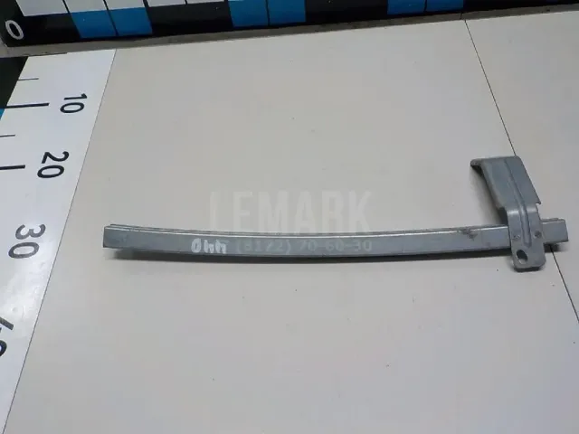Направляющая стекла двери для  BMW 1-serie F20/F21 2011-2019