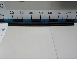 Накладка стекла заднего правого