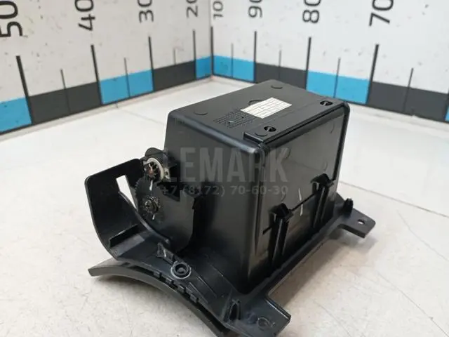 Ящик передней консоли для  BMW X1 E84 2009-2015