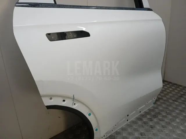 Дверь задняя правая для  Chrysler Pacifica 2003-2008