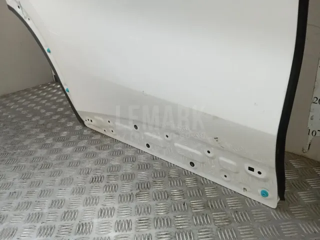 Дверь задняя правая для  Chrysler Pacifica 2003-2008