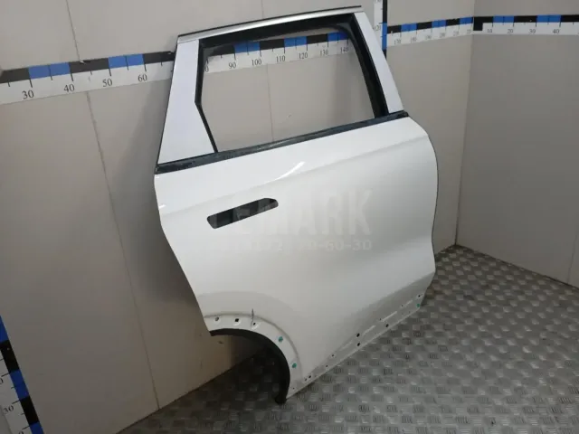 Дверь задняя правая для  Chrysler Pacifica 2003-2008