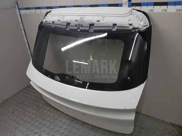 Дверь багажника со стеклом