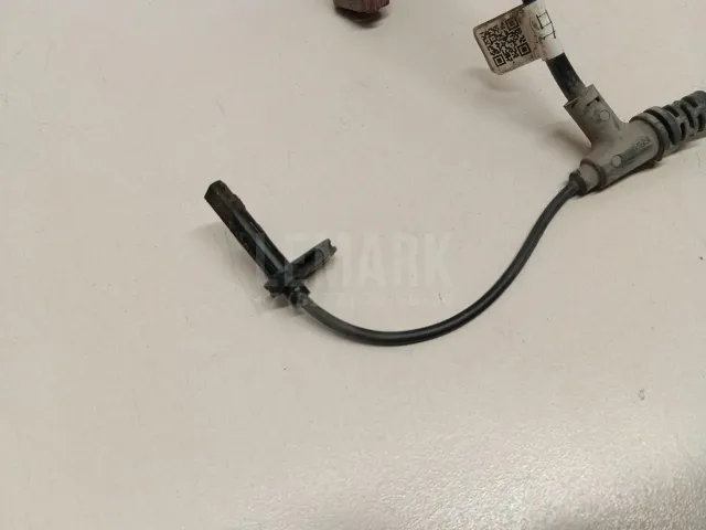 Датчик ABS задний правый