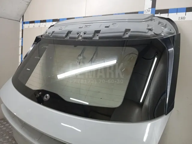 Дверь багажника со стеклом