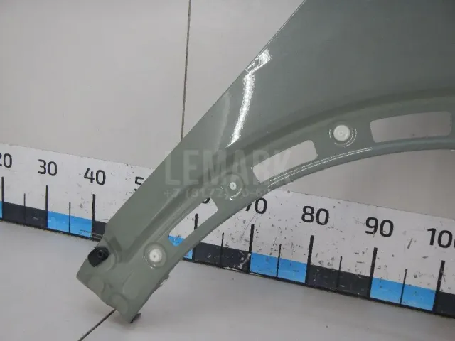 Крыло переднее правое для  Ford Fiesta 2001-2008