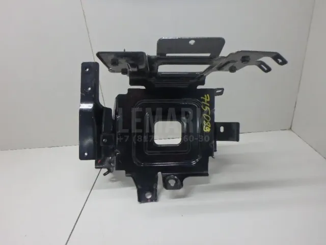 Кронштейн (сопут. товар) для  Ford Maverick 2001-2007