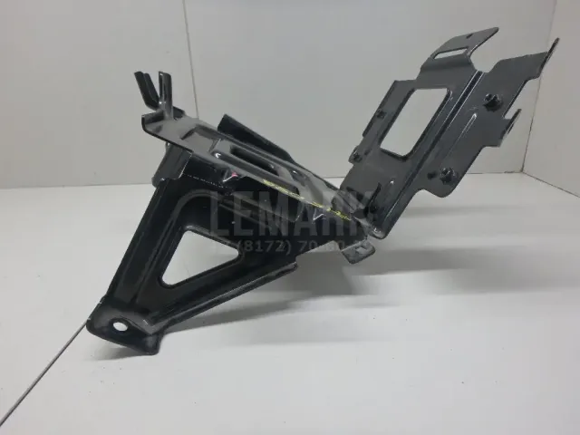 Кронштейн (сопут. товар) для  Ford Maverick 2001-2007