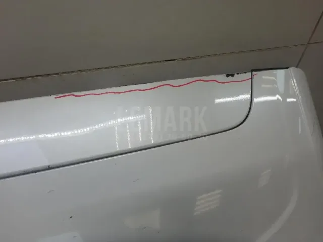 Дверь багажника со стеклом
