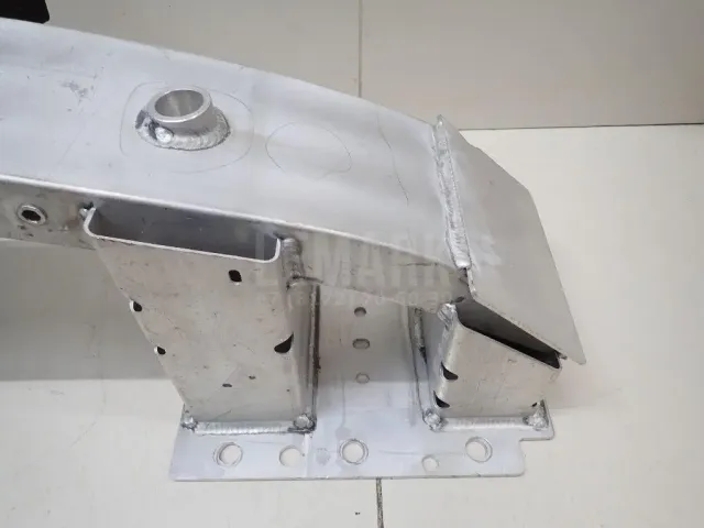 Усилитель переднего бампера для  Ford Fiesta 2001-2008