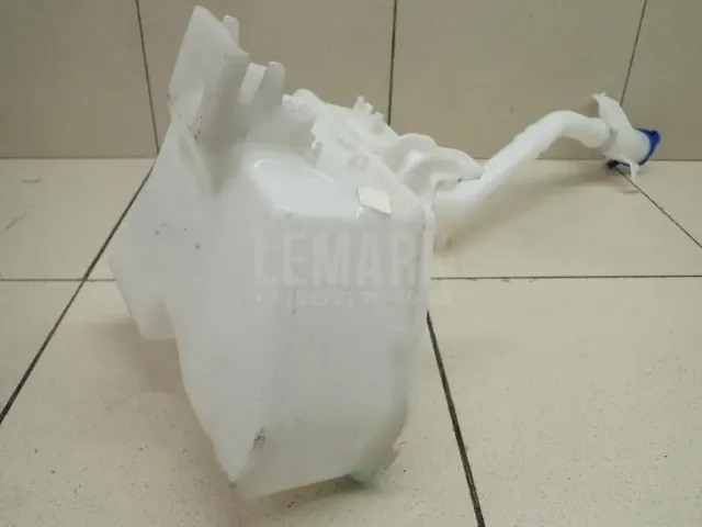 Бачок омывателя лобового стекла