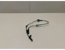 Датчик ABS передний