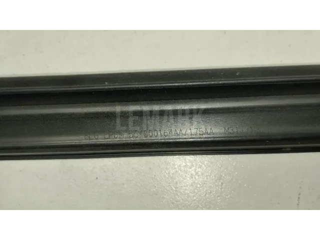 Уплотнитель стекла двери для  Geely Emgrand X7 (NL-1) 2011-2018
