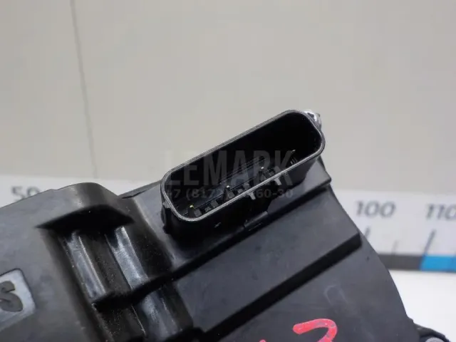 Замок двери задней левой для  BMW 2-serie F22/F23/F87 2013-2020