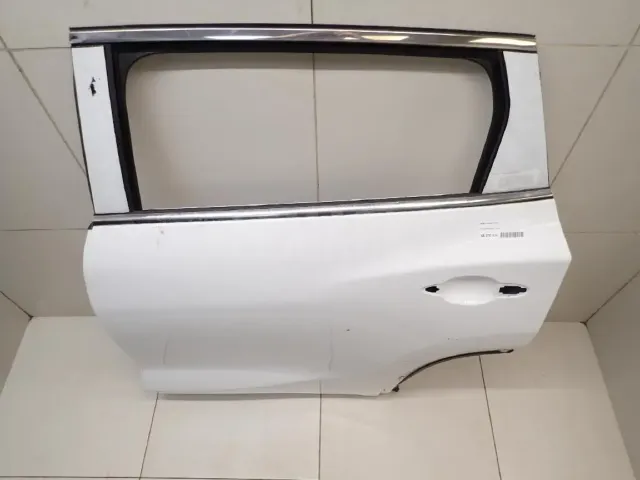 Дверь задняя левая