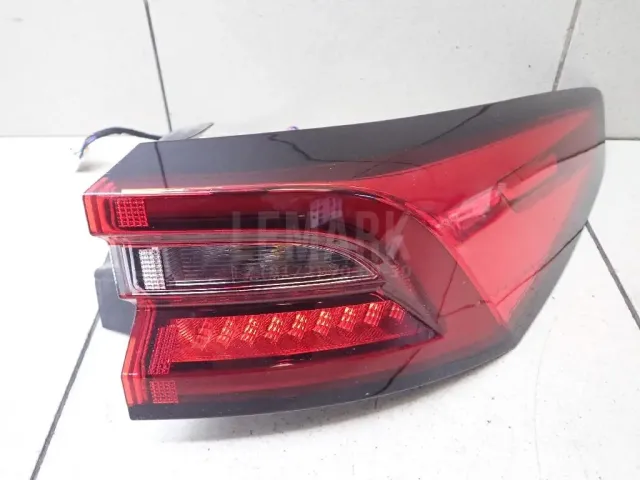 Фонарь задний наружный правый для  Audi Q3 (F3N) Sportback 2019