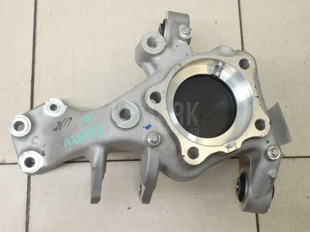 Кулак поворотный задний левый для  Ford Puma 1997-2002