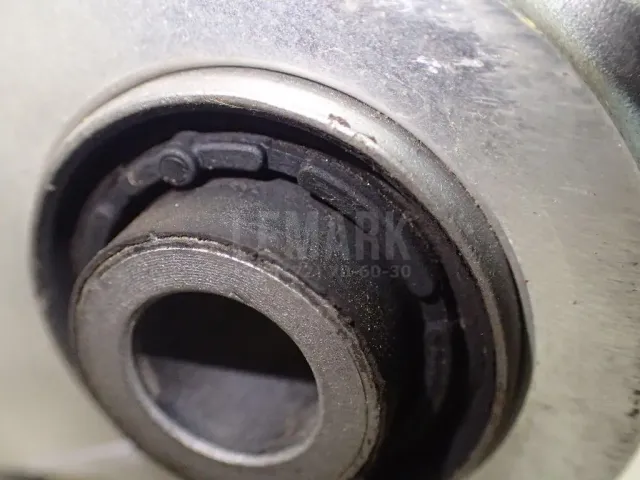Кулак поворотный задний левый для  Ford Puma 1997-2002