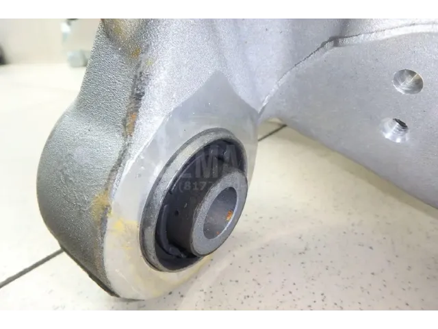 Кулак поворотный задний правый для  Audi Allroad quattro 2006-2012