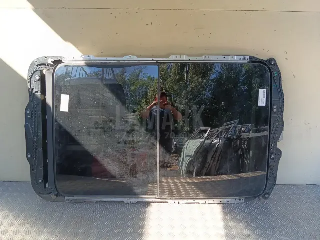 Люк в сборе электрический