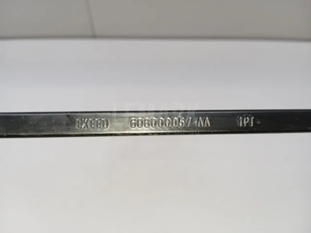 Поводок стеклоочистителя передний правый для  Chrysler Neon 1999-2005