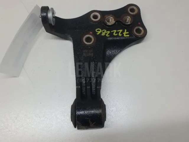 Кронштейн двигателя правый для  BMW X1 F48 2014-2022