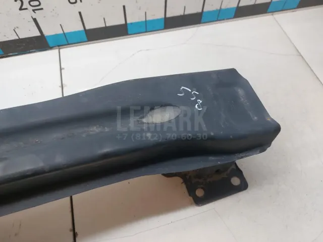 Усилитель переднего бампера
