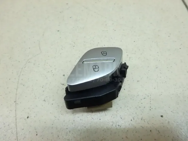 Кнопка центрального замка для  Chrysler 300C 2011-2023