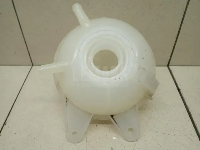 Бачок расширительный