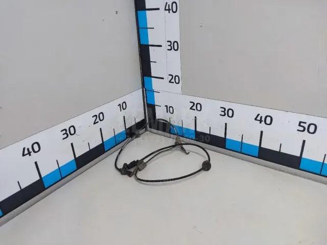 Датчик ABS задний левый