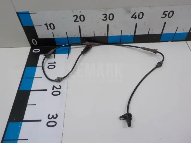 Датчик ABS передний левый