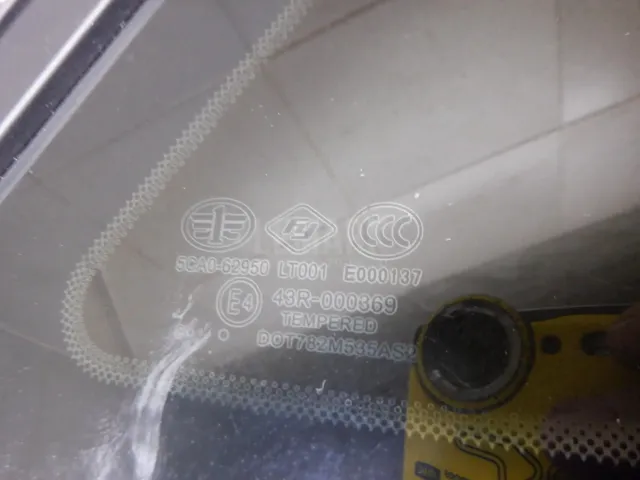 Стекло кузовное глухое правое для  Audi A3 (8L1) 1996-2003