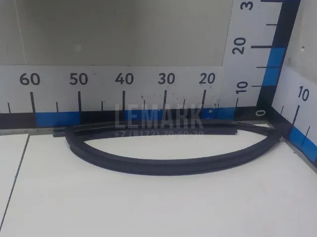 Уплотнитель стекла двери для  Changan CS75 2014