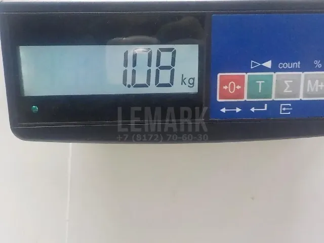 Петля крышки багажника
