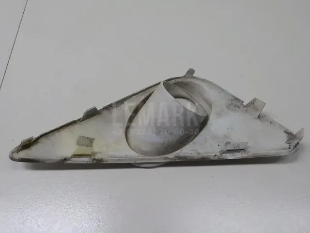 Рамка противотуманной фары левой для  Chrysler Grand Voyager/Grand Caravan (RT) 2007-2020