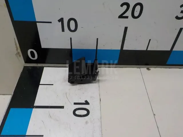 Ручка открывания капота