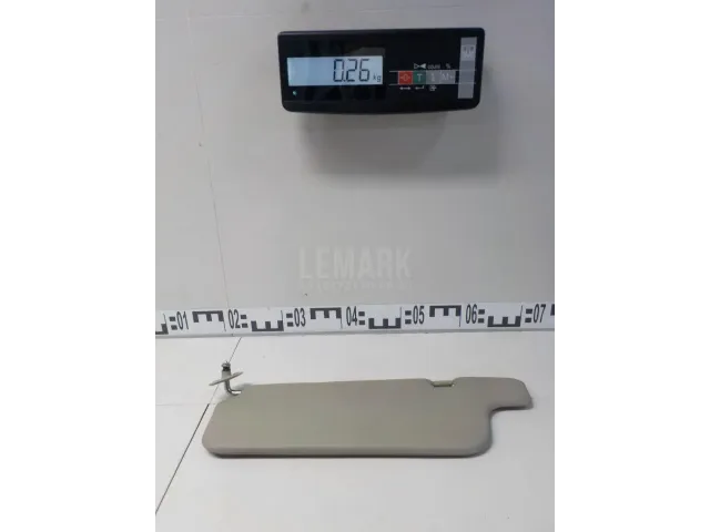 Козырек солнцезащитный (внутри)