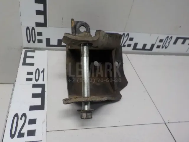Кронштейн опоры двигателя для  Fiat Uno 1983-1989