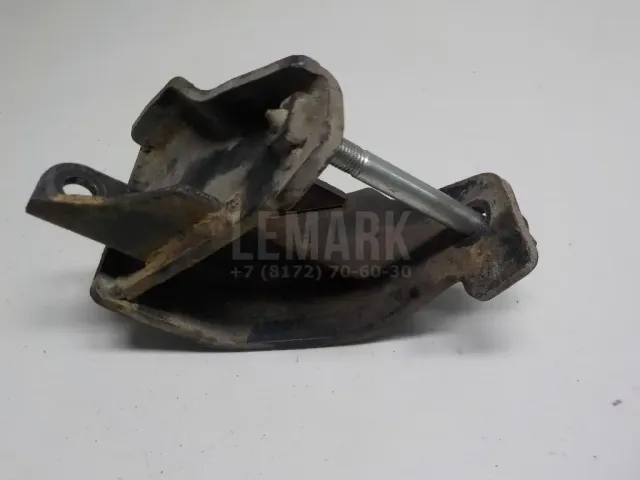 Кронштейн опоры двигателя для  Fiat Uno 1983-1989