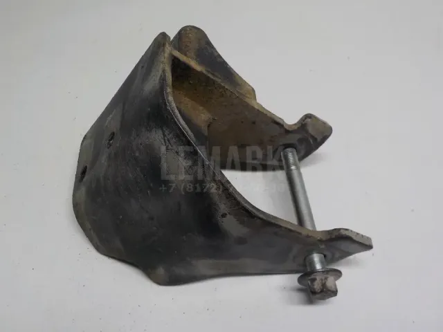 Кронштейн опоры двигателя для  Fiat Uno 1983-1989