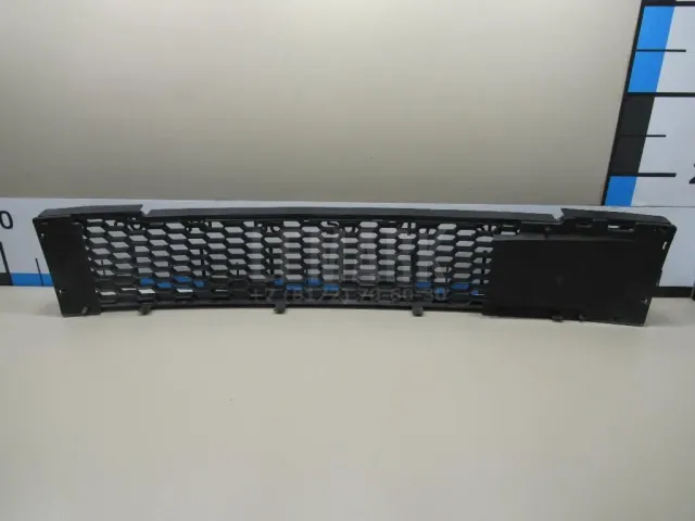Решетка в бампер центральная для  GM Buick Rendezvous 2001-2007