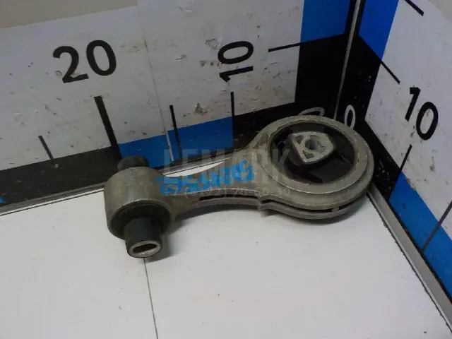 Опора КПП задняя для  GM Pontiac Vibe 2002-2007