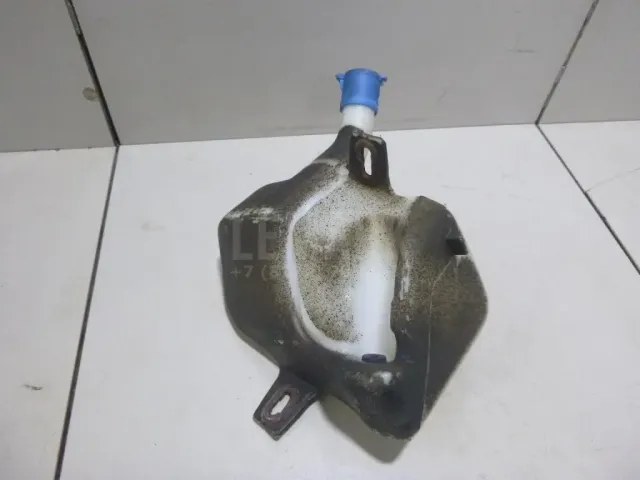 Бачок омывателя лобового стекла