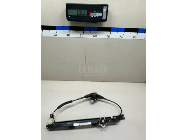 Стеклоподъемник механ. задний правый для  BMW i3 (I01) 2013-2022