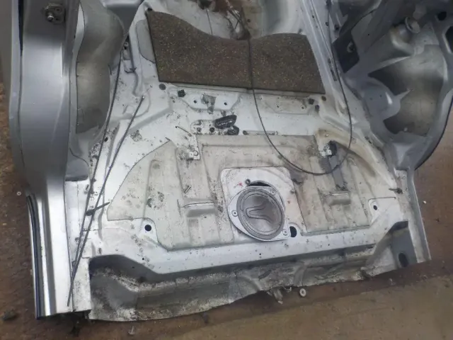 Панель задняя