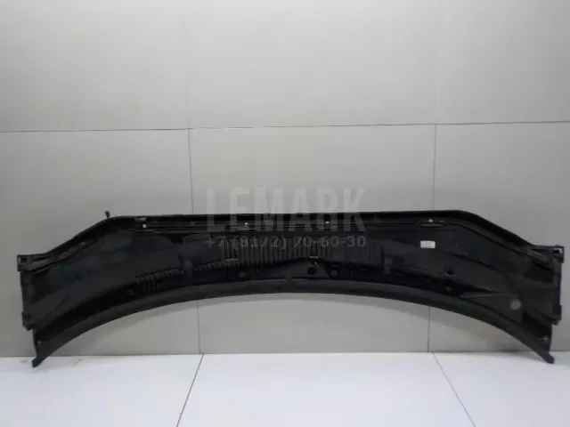 Решетка стеклооч. (планка под лобовое стекло) для  BMW i3 (I01) 2013-2022