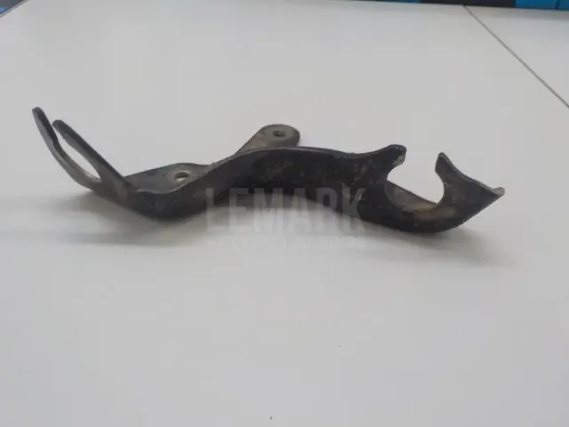 Кронштейн крепления троса КПП для  Honda Accord VII 2003-2008