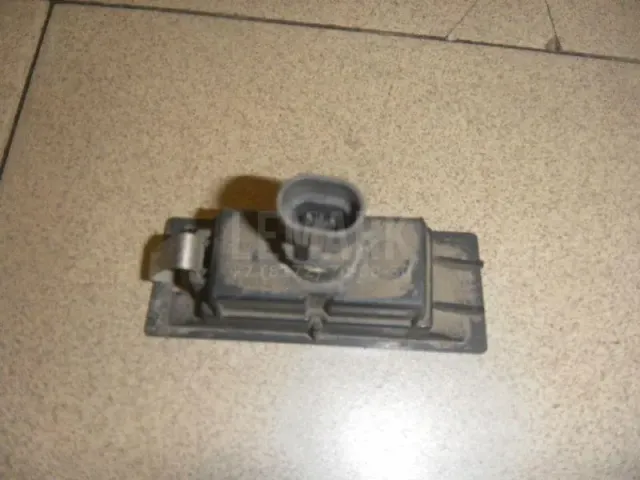 Фонарь подсветки номера для  BMW 6-serie E63 2004-2009