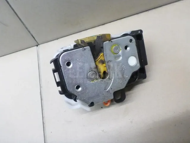 Замок двери задней левой для  Ford Fiesta 2008-2019