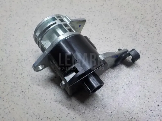 Вставка замка багажника для  Ford Mondeo III 2000-2007